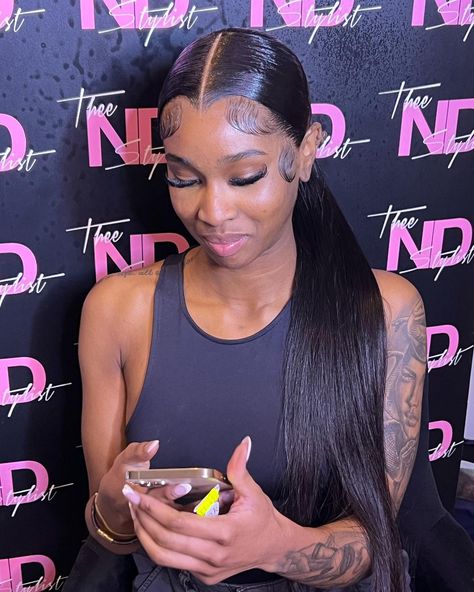 All Posts • Instagram Frontal Ponytail Styles, Ponytail Y2k, Frontal Wigs Styles, Ponytail Frontal, Money Pieces Hair, Side Part Ponytail, Ponytail Black Hair, Part Ponytail, Frontal Ponytail