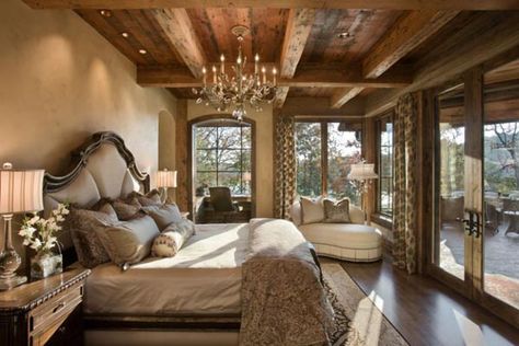 Chimney Rock Residence-Locati Architects-08-1 Kindesign Rustic Bedroom Design, Chic Bedding, Luxury Bedroom Master, Dreamy Bedrooms, Elegant Bedroom, Stylish Bedroom, Master Bed, Design Del Prodotto, Remodel Bedroom