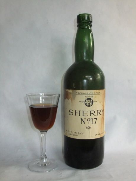 Sherry bottle...see label research to match up to bottle look...should be corked Sherry Drinks, English Cheese, Xmas Pudding, Sherry Wine, Lovely Sunday, Wine Merchant, Party 2023, Mount Airy, Southern Kitchens