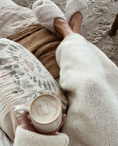 Lounge Fits, Autumn Yoga, Winter Hygge, Pajamas Aesthetic, Healing Era, Vision 2024, Yoga Aesthetic, Hygge Lifestyle, Coffee Obsession