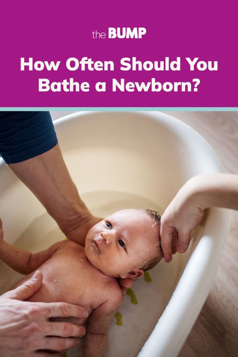 How often should you bathe a newborn? Not too often. Learn when to bathe baby for the first time, why you shouldn’t bathe your newborn every day and more. When To Bathe Newborn, Bringing Baby Home, Newborn Bath, Gestational Age, Newborn Needs, Newborn Feeding, Pregnancy Labor, Gentle Baby, Baby Bath Tub