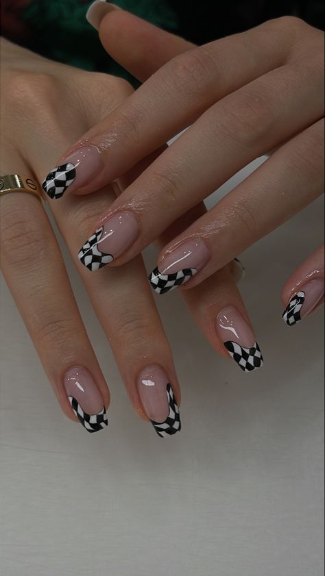 Checkers Nails Design, Checkerboard Nail Designs, Nail Ideas Checkered, Chess Nails, Check Nails, Racing Nails, Checkerboard Nails, Checkered Nails, Art Examples