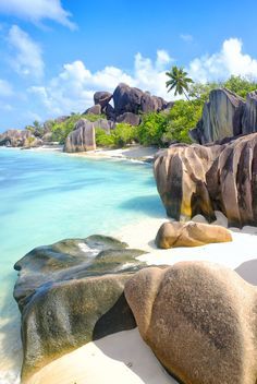 Anse Source d'Argent beach Seychelles Islands, Beaches In The World, Most Beautiful Beaches, Beautiful Places In The World, Machu Picchu, Beautiful Places To Travel, Beautiful Places To Visit, Pretty Places, Beautiful Islands