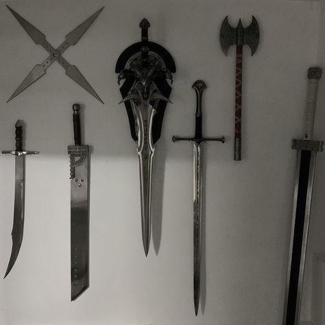 Luke on Instagram Weaponsmith Aesthetic, Pretty Knife, Pretty Knives, Scary Games, Silver Mist, Goth Decor, Gift Inspo, Cool Swords, Ceramics Pottery Art