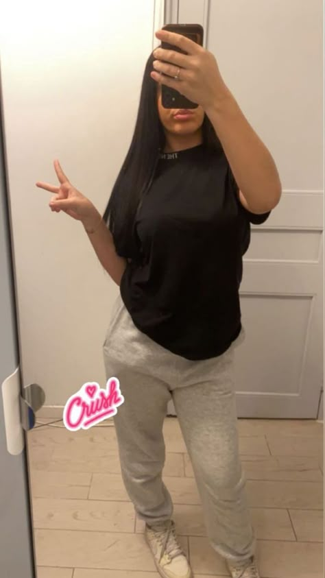 Zara Drop, Photo Snapchat, Latina Fashion Outfits, Outfit Zara, Mode Zara, Streetwear Fits, Outfits Streetwear, Latina Fashion, Cute Lazy Day Outfits