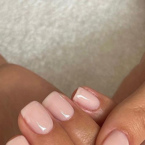 Lucy Rebecca on Instagram: "Sheer manicures 🫧. @biosculpturegelgb Rose & Créme @officialnavyprofessional Cuticle Work #naturalnails #luxurymanicure #london #londonnails" Nail Polish Art Designs, London Nails, Nail Polish Art, Neutral Nails, Nail Polishes, Nail Lacquer, Natural Nails, Art Designs, Nails Inspiration