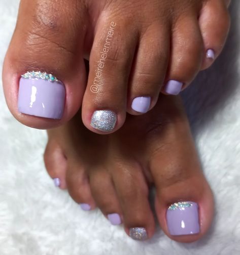 Purple And Gold Toenails, Purple Toe Nail Designs, Purple Pedicure, Gold Toe Nails, Halloween Toe Nails, Halloween Toes, Purple Toes, Acrylic Toes, Acrylic Toe Nails