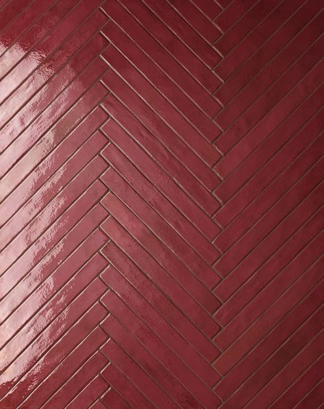 Red Bathroom Tiles, Red Tile Kitchen, Bordeaux Bathroom, Dark Red Tile Bathroom, Maroon Bathroom, Red Kitchen Tiles, Burgundy Tiles, Burgundy Tile, Subway Tile Herringbone