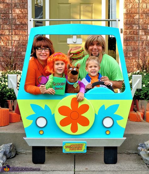 Scooby-Doo! Family Costume Scooby Doo Van Costume, Mystery Machine Photo Prop, Jetsons Family Costume, Mystery Machine Photo Booth, Trunk Or Treat Ideas For Cars Scooby Doo, Trunk Or Treat Ideas Scooby Doo, Scooby Trunk Or Treat, Scooby Doo Trunk Or Treat Ideas For Cars, Jetsons Halloween Costumes