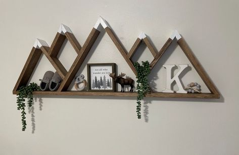 #babygirlroom #nurseryroom #nursery Wood Mountain Shelf, Wilderness Nursery, Mountain Shelf, Woodland Nursery Boy, Rustic Nursery Decor, Adventure Decor, Boy Nursery Themes, Mountain Nursery, Natural Nursery