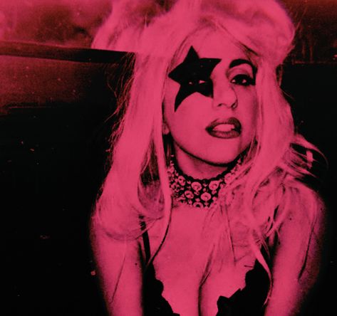 Y2k Lady Gaga, Lady Gaga Playlist Cover, Lady Gaga Joanne Photoshoot, Lady Gaga 2000s Aesthetic, Lady Gaga Purple Hair, Lady Gaga Pink Aesthetic, Lady Gaga Profile Picture, Lady Gaga Aesthetic Icon, Lady Gaga Aesthetic Vintage