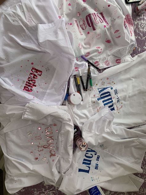 Leavers Shirt Designs Uk Aesthetic, Leavers Shirt Designs Uk, Year 11 Leavers Shirt Design, Leavers Shirt Designs, Leavers Shirt, School Shirt Designs, Grad Shirts, Leaving School, School Leavers