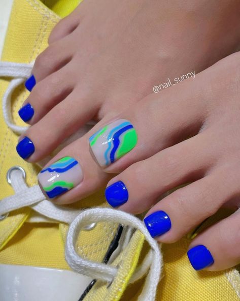 Summer Pedicure Designs, Neon Toe Nails, Trendy Pedicure, Toe Nail Design, Blue Toe Nails, Pedicure Designs Summer, Toenail Art Designs, Pedicure Designs Toenails, Summer Pedicure