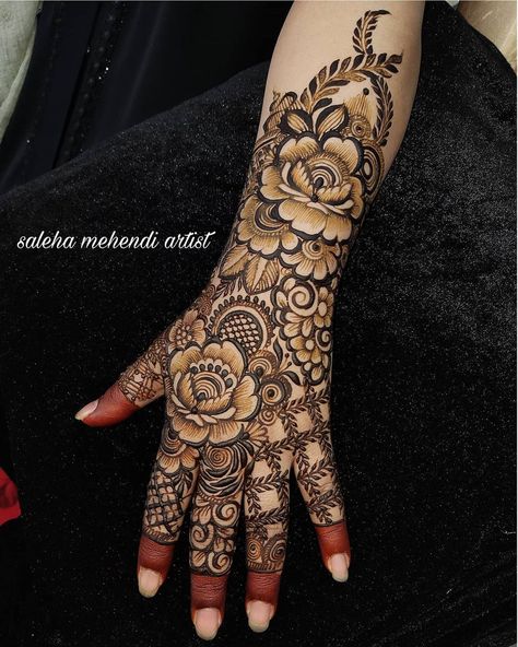 Mehendi Artist, Front Mehndi Design, Khafif Mehndi Design, Mehndi Designs Bridal Hands, Latest Henna Designs, Very Simple Mehndi Designs, Simple Mehndi Designs Fingers, Full Mehndi Designs, Mehndi Designs Front Hand