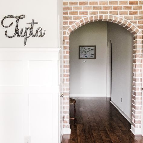 DIY Faux Brick Archway + Videos! - Jordan Jean Faux Brick Archway, Chase Furniture, Wall Arch, Brick Archway, Faux Brick Wall, House Interior Design Ideas, Brick Projects, Mobile Home Remodel, Faux Brick Walls