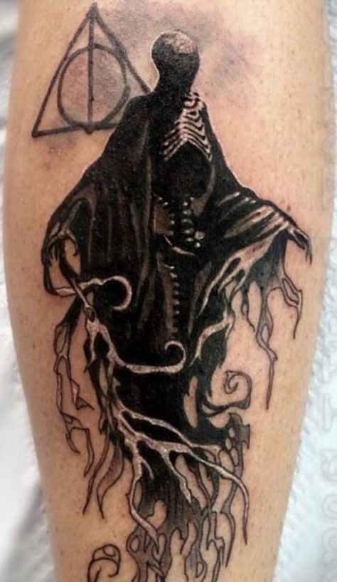 Tattoo Design of Harry Potter's Dementor Harry Potter Tattoo Unique, Slytherin Tattoo, Harry Potter Ideas, Harry Potter Dementors, Harry Potter Tattoo Sleeve, Harry Potter Dark Mark, Tattoo Harry Potter, Dark Mark Tattoos, Hogwarts Tattoo