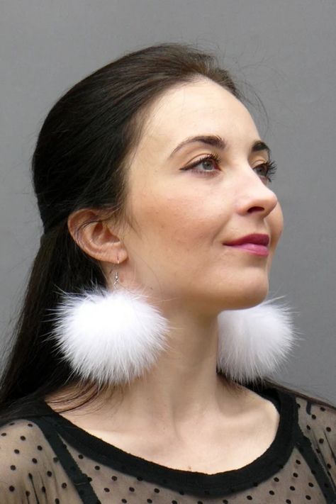 Our stunning boho fur pompom dangle earrings, the perfect fusion of bohemian elegance and playful charm. These earrings are designed to make a bold and fashionable statement, adding a touch of whimsy to any outfit. Fluffy Earrings, Fur Jewelry, Fur Earrings, Pompom Earrings, Earrings For Bride, Fur Keychain, Earring Inspiration, Grey Fur, Pom Pom Keychain