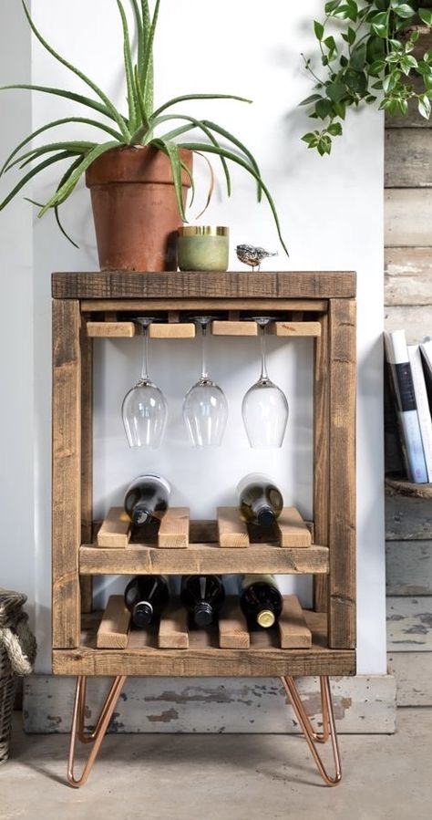 Diy Wine Rack Projects, Wine Rack Projects, Small Wine Racks, Wine Rack Design, Rustic Wine Racks, Deco Champetre, Wooden Wine Rack, Wood Wine Racks, Dekor Diy