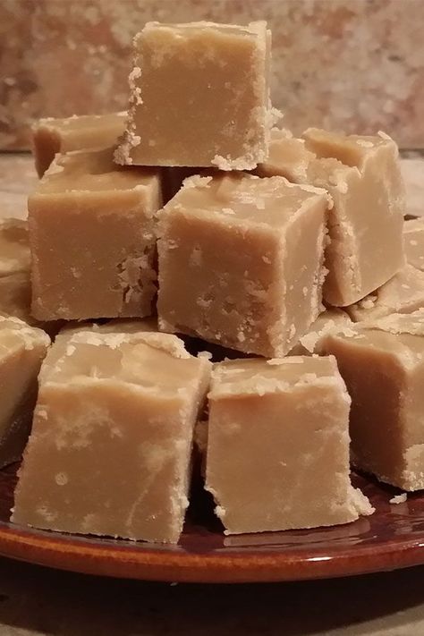 Fudge With Carnation Milk, Fudge Recipes Carnation Milk, Old Fashioned Brown Sugar Fudge, Easy Desserts With Evaporated Milk, Fudge With Evaporated Milk Easy, Deserts With Evaporated Milk Desserts, Evaporated Milk Cookie Recipes, Recipes Using Evaporated Milk Simple, Fudge Recipes Evaporated Milk