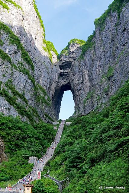 Tianmen Mountain, Hunan, China | James Photography Heavens Gate China, Zelda Background, Tianmen Mountain, Zhangjiajie, Photo Music, Rainbow Mountain, Chinese Landscape, Travel Locations, Forest Park