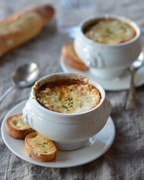 Best Classic French Onion Soup - Once Upon a Chef Cheesy Croutons, Neighborhood Restaurant, Classic French Onion Soup, Once Upon A Chef, Stock Recipes, Favorite Soups, French Onion Soup Recipe, Onion Soup Recipes, Food Soup