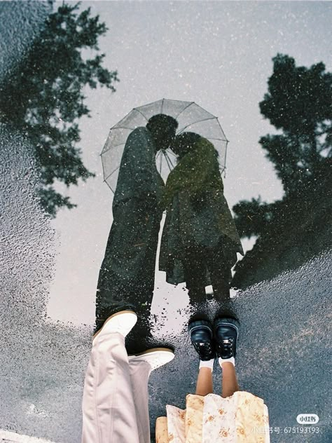 Rain Couple Photography, One For My Enemy, Couple Under Umbrella, Rainy Engagement Photos, Instagram Design Creative, Pre Wedding Poses, Dreamy Photography, 사진 촬영 포즈, Couples Vibe