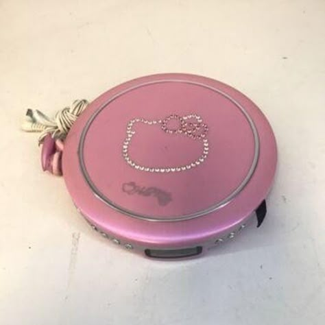 Portable Cd Player Aesthetic, Cute Record Player, Hello Kitty Radio, Hello Kitty Cd Player, Headphones Y2k, Wuhu Island, Y2k Technology, Pink Cd Player, Y2k Memories