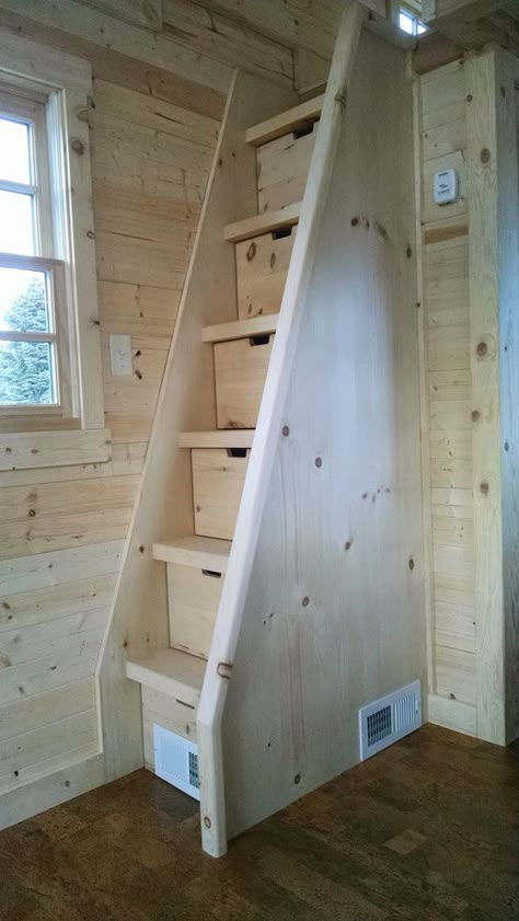 Scale Loft, سلالم حلزونية, Design Casa Piccola, Tumbleweed Tiny Homes, Attic Ladder, Tiny House Stairs, Loft Stairs, Tiny House Interior Design, Wood Staircase