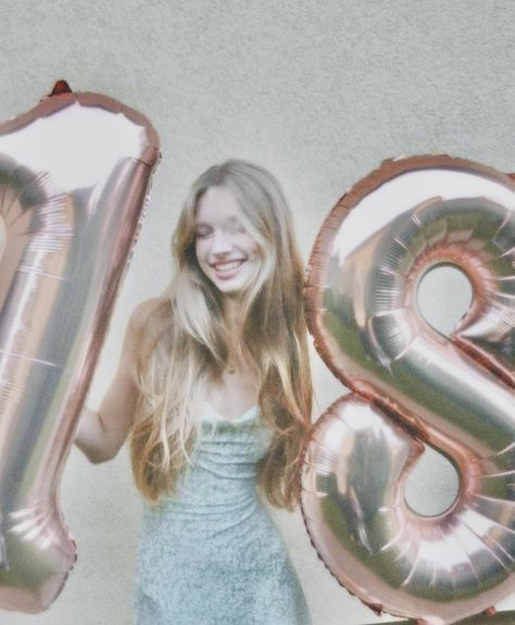 Aesthetic 18th Birthday Ideas, 18th Birthday Aesthetic Photos, 18th Birthday Girl Aesthetic, 18th Bday Aesthetic, 18th Birthday Picture Ideas, 18th Birthday Photos, 18th Birthday Pics, 18th Birthday Aesthetic, 18th Birthday Outfit