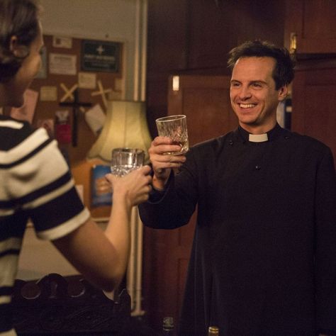 Fleabag The Priest, The Priest Fleabag, Fleabag And Priest, Andrew Scott Fleabag, Hot Priest Fleabag, Fleabag Priest, Priest Fleabag, The Hot Priest, Jim Moriarty