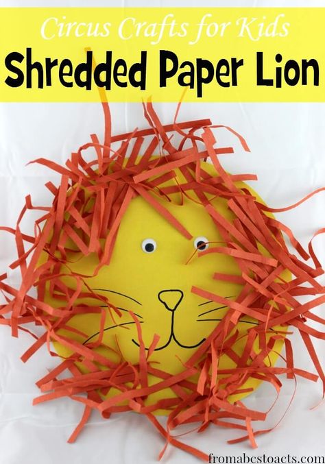 The circus is in town and we've got the most adorable lion you'll ever see! This shredded paper circus lion craft is super simple to make and takes no time at all but is absolutely perfect for a circus preschool theme! Circus Crafts For Kids, Preschool Circus, Preschool Jungle, Safari Crafts, Circus Activities, Jungle Crafts, Zoo Crafts, Circus Crafts, Lion Craft