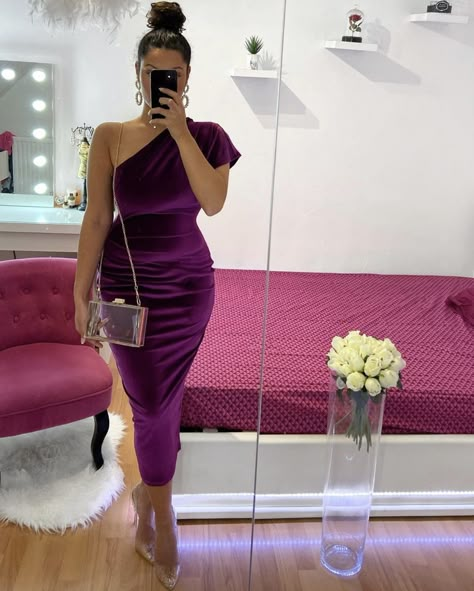 Simple Prom Dress Long, Purple Evening Dress, Velvet Sleeve, Prom Dress Evening, Baggy Pants, Dress Evening, Dressy Outfits, Long Prom Dress, Evening Dresses Prom