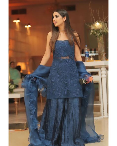 Saboor Ali Dresses, Frill Dupatta, Cotton Dress Summer Casual, Saboor Aly, Desi Wardrobe, Saboor Ali, Pakistani Dresses Party, Asian Wedding Dress Pakistani, Indie Dresses