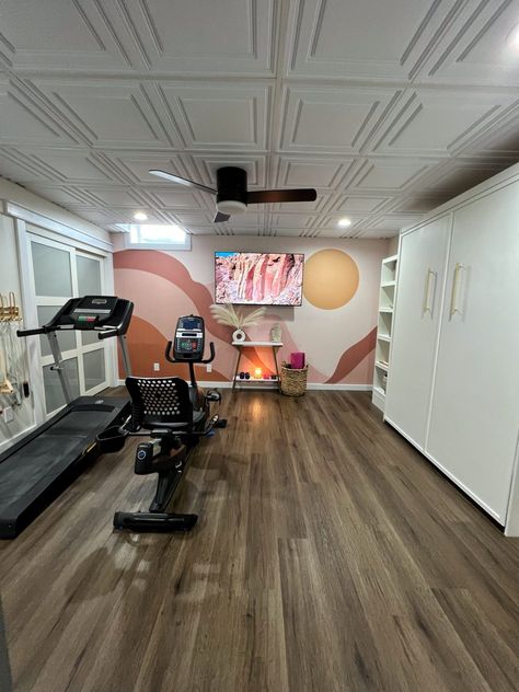 Gym Guest Bedroom, Brown Vinyl Flooring, Furniture Living Room Modern, Boho Modern Home, Living Room Modern Farmhouse, Gaines Fixer Upper, Basement Gym, Bedroom Reveal, Gym Room At Home