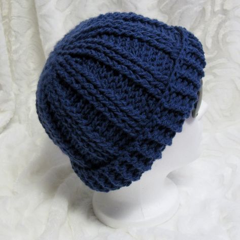 Bonnet Crochet, Le Crochet, Diy Crochet, Crochet Hats, Weaving, Yarn, Couture, Sewing, Knitting