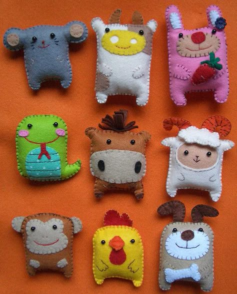 Felt Stuffed Animals, Felt Books, Felt Ideas, Felt Craft, Quiet Books, Felt Projects, Felt Diy, Soft Sculpture, Felt Toys