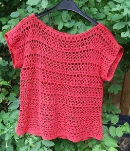 Lindevrouwsweb: Zomertruitje haken Crochet Jumper, Crochet Ladies Tops, Crochet Tops Free Patterns, Crochet Summer Tops, Crochet Jacket, Crochet Cardigan Pattern, Crochet Woman, Crochet Top Pattern, Sweater Crochet Pattern