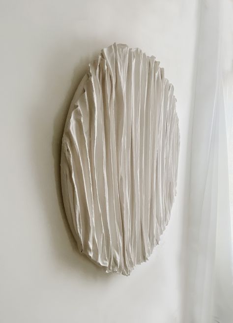 Texture Sculpture, White Textured Painting, Plaster On Canvas, Exhibition Ideas, Plaster Wall Art, Ceramic Texture, Plaster Art, Textured Painting, Sculpture Painting