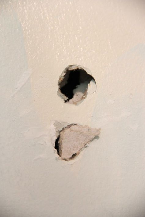 AN EASY WAY TO PLUG A SMALL HOLE IN THE WALL! Fill In Holes In Wall, Patching Holes In Sheetrock, Wall Hole Repair, Patch Holes In Wall, How To Cover Holes In Wall, How To Fix A Hole In The Wall, Cover Holes In Wall, Patching Holes In Walls, Fix Hole In Wall