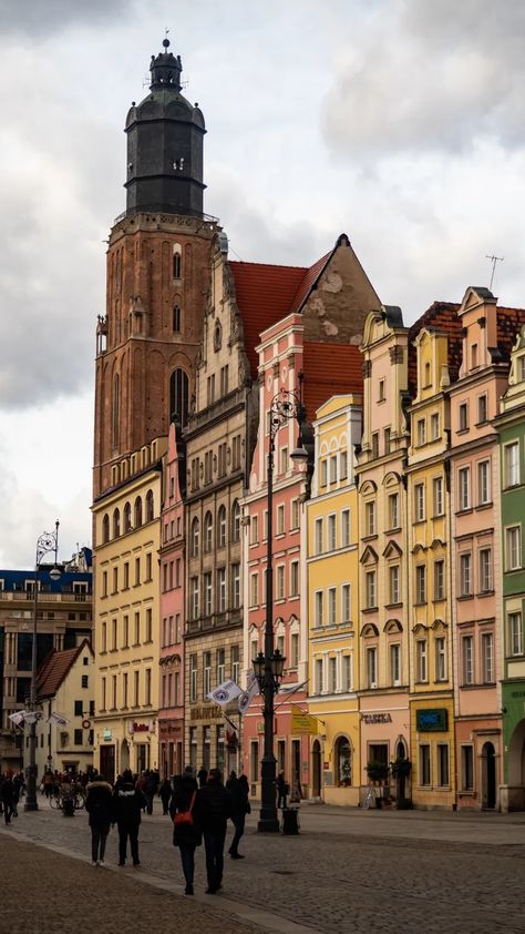 Wroclaw Aesthetic, Weekend Itinerary, Poland Travel, Netherlands Travel, Weekend Breaks, Europe Trip, Nightlife Travel, Gap Year, Wroclaw