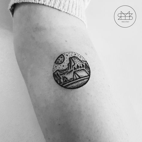 'The Half Dome of Yosemite' by MIKE STOUT 'COIN' Design / Forearm tattoo Yosemite Tattoo Ideas, Half Dome Tattoo, Yosemite Tattoo, Mountain Stencil, Ms Tattoos, Mountain Tattoo Ideas, Bestie Tats, Yosemite Art, Americana Tattoo