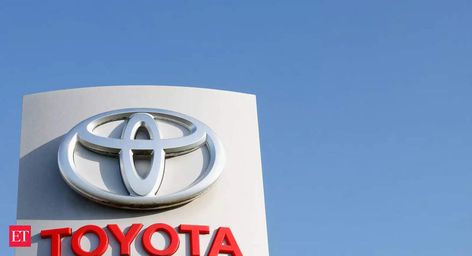 Toyota Motor Corp reported on Monday a 1.5% rise in November global vehicle output, reaching a new record of 833,104. Domestic production slid 3.3% to 266,174 vehicles, while overseas output rose 3.8% to an all-time high of 566,930 for the month. Toyota Company, Toyota Dealership, Compact Cars, Group Of Companies, Car Ins, Electric Cars, Toyota, Thing 1, The Unit