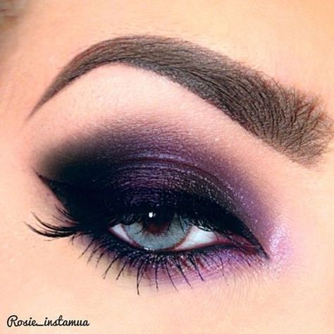 Smokey Black and Purple Eyeshadow Kristina Webb, Eyeliner Tips, Drag Make-up, Purple Eye Makeup, Purple Makeup, Makijaż Smokey Eye, Purple Eyeshadow, Smokey Eyes, Purple Eyes