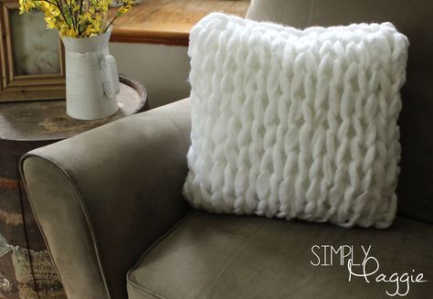 Knit Pillow Pattern, Hand Knit Pillow, Unicorn Knitting Pattern, Knitted Throw Patterns, Knit Pillow Cover, Hand Knitted Throws, Chunky Crochet Blanket Pattern, Chunky Knit Pillow, Pretty Pillows