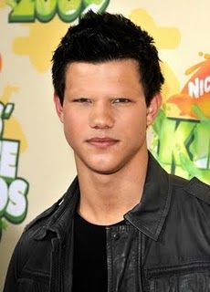 Celebrities without eyebrows blog Ugly Actors, Celebrities Without Eyebrows, No Eyebrows, Twilight Stars, Photos Of Celebrities, Rob Thomas, Taylor Lautner, Jacob Black, Daily Photo