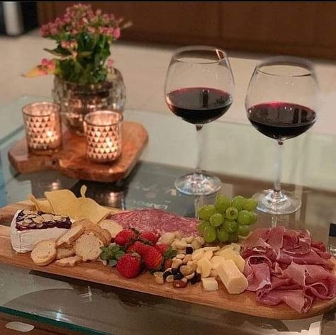 Romantic Dessert Charcuterie Board, Romantic Cheese Board, Cold Table Food, Charcuterie Board Romantic, Valentines Charcuterie Board For Two, Cold Cut Platter Ideas, Romantic Charcuterie Board, Wine Valentines Day, Two Glasses Of Wine