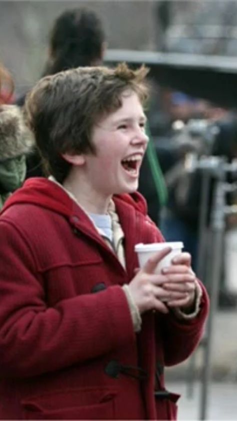 August Rush Freddie Highmore Girlfriend, Freddy Highmore, Terrance Howard, August Rush, Crush Facts, Norman Bates, Freddie Highmore, Jonathan Rhys Meyers, Bates Motel