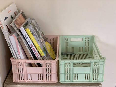 Danish Decor, Closet Organisation, Japanese Room, Uni Room, Bedroom Decor For Teen Girls, Bedroom Desk, Danish Pastel, Teenage Bedroom, Aesthetic Rooms