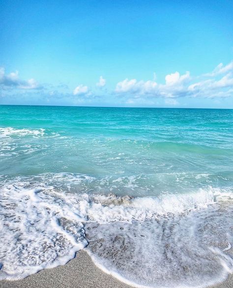 Anna Maria Island 💜 Anna Maria Florida, Mermaid Island, Anna Maria Island Florida, Anna Maria Island, Tropical Beaches, Destin Florida, Island Vacation, Beautiful View, Florida Travel