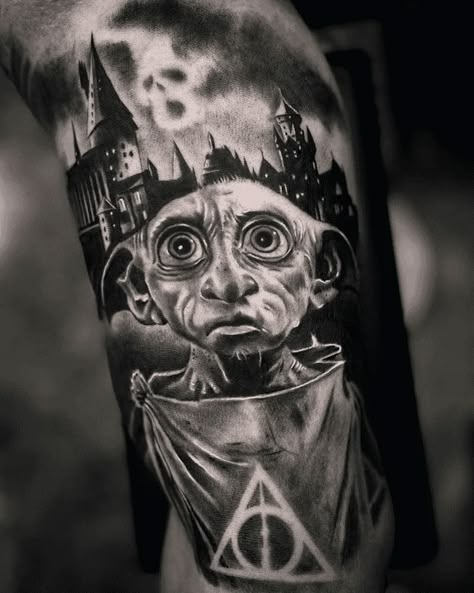 Dobby Harry Potter Tattoo Design, Harry Potter Realism Tattoo, Doby Tattoo Harry Potter, Harry Potter Dobby Tattoo, Dobby Tattoo Harry Potter, Dumbledore Tattoo, Harry Potter Sleeve Tattoo, Dobby Tattoo, Harry Potter Tattoo Designs